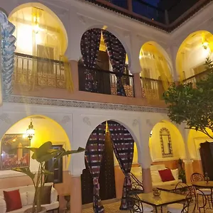 Davina Riad
